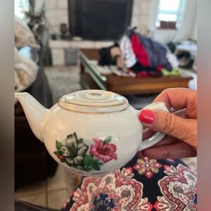 Elegant White Teapot with Floral Accents